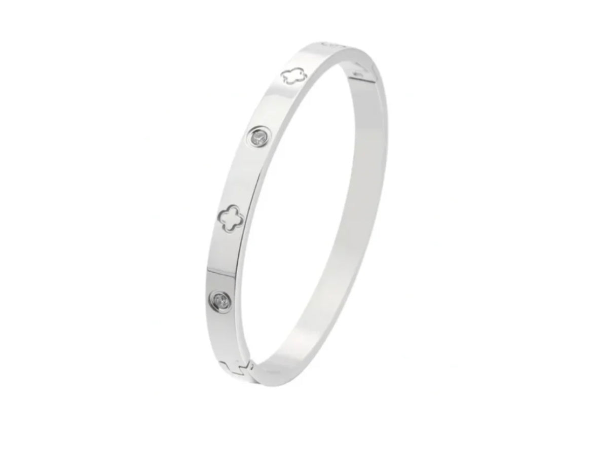 Clover Bangle